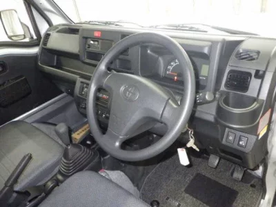 TOYOTA PIXIS TRUCK