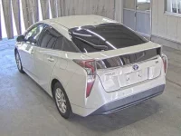 Цена авто Toyota Prius с аукционов Японии, номер кузова ZVW51, пробег 70 000, оценка 2