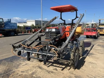 KUBOTA KUBOTA