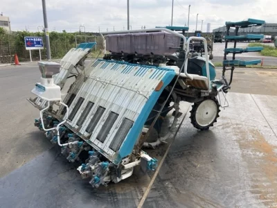 KUBOTA KUBOTA