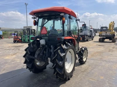 KUBOTA KUBOTA