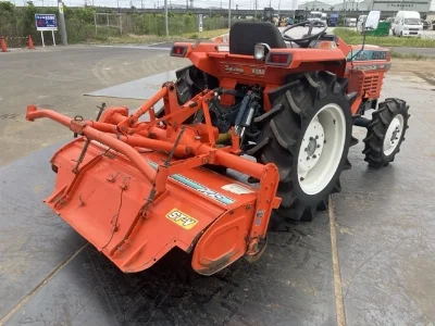 KUBOTA KUBOTA