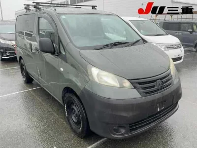 MITSUBISHI DELICA D3