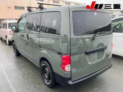 MITSUBISHI DELICA D3