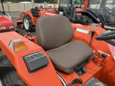 KUBOTA KUBOTA