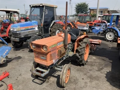 KUBOTA KUBOTA
