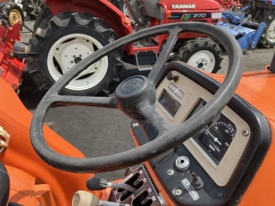 KUBOTA KUBOTA