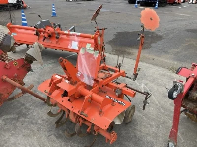KUBOTA KUBOTA