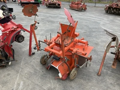 KUBOTA KUBOTA