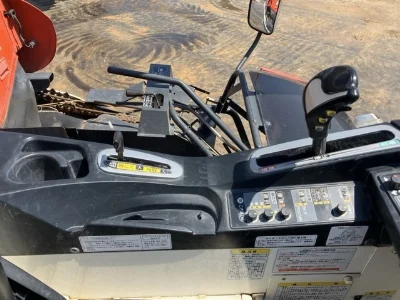 KUBOTA KUBOTA