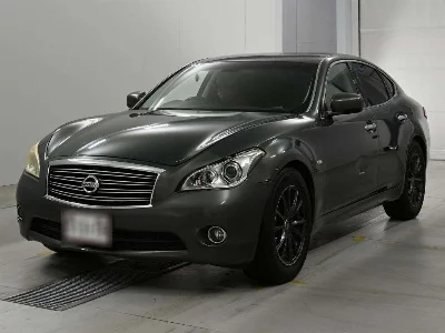 NISSAN FUGA