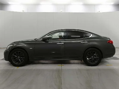 NISSAN FUGA