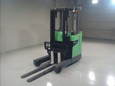 TOYOTA  FORKLIFT 