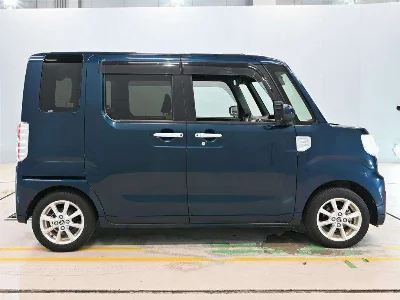 TOYOTA PIXIS MEGA