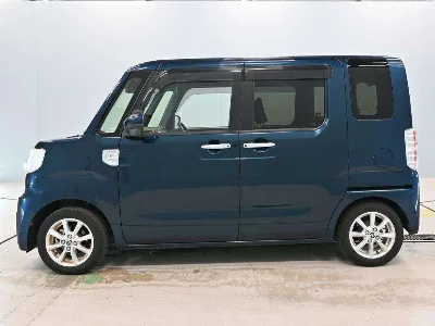 TOYOTA PIXIS MEGA