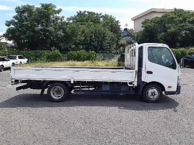 TOYOTA DYNA
