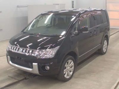 MITSUBISHI DELICA D5
