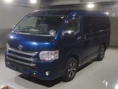 TOYOTA HIACE