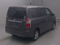 Цена авто Toyota Noah с аукционов Японии, номер кузова ZRR75G, пробег 166 000, оценка 6