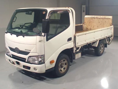 TOYOTA DYNA