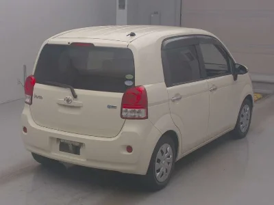 TOYOTA PORTE