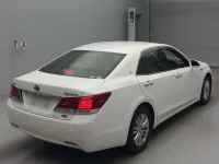 Цена авто Toyota CROWN HYBRID с аукционов Японии, номер кузова AWS210, пробег 173 000, оценка 7