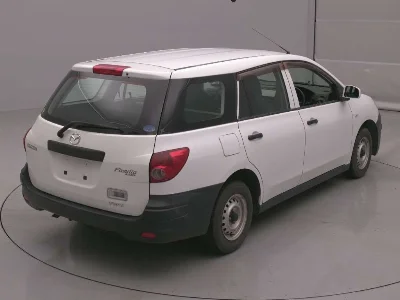 MAZDA FAMILIA VAN