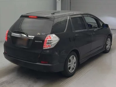 HONDA FIT SHUTTLE