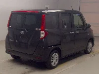 Цена авто Toyota Roomy с аукционов Японии, номер кузова M900A, пробег 89 000, оценка 8