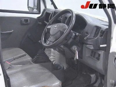 NISSAN CLIPPER TRUCK