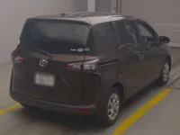 Цена авто Toyota Sienta с аукционов Японии, номер кузова NSP170G, пробег 69 000, оценка 2