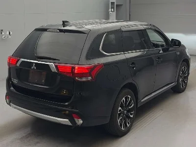 MITSUBISHI OUTLANDER PHEV