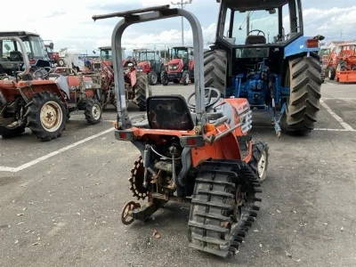 KUBOTA KUBOTA