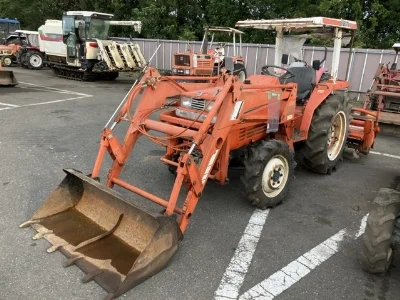 KUBOTA KUBOTA