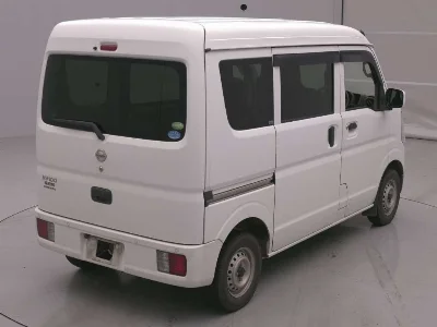 NISSAN CLIPPER VAN
