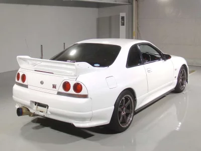 NISSAN SKYLINE