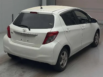 TOYOTA VITZ