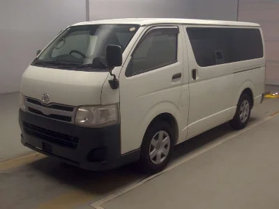 TOYOTA HIACE VAN