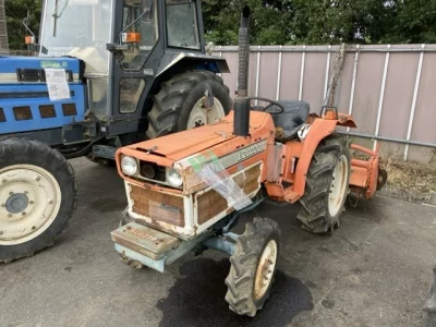 KUBOTA KUBOTA