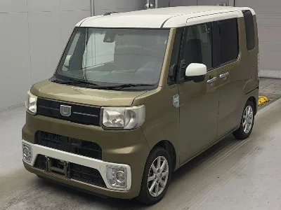 DAIHATSU WAKE
