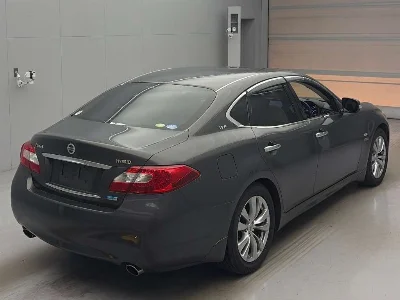 NISSAN FUGA