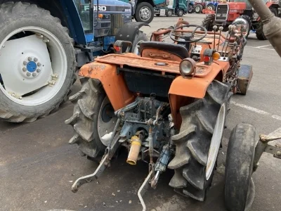 KUBOTA KUBOTA
