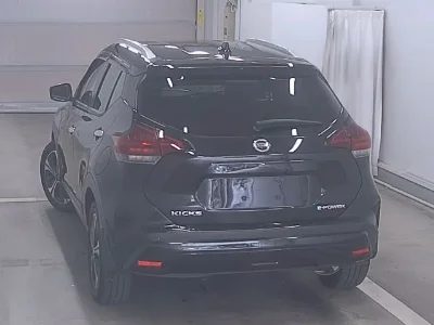 NISSAN KICKS