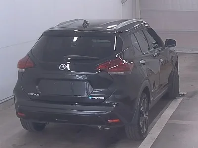 NISSAN KICKS