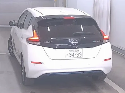 NISSAN LEAF