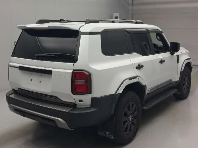 TOYOTA LAND CRUISER 250