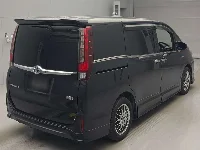 Цена авто Toyota Esquire с аукционов Японии, номер кузова ZWR80G, пробег 75 000, оценка 4