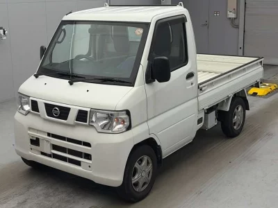NISSAN CLIPPER TRUCK