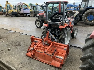 KUBOTA KUBOTA
