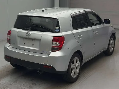 TOYOTA IST